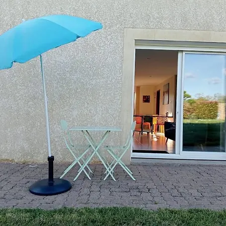 Grand Studio Entierement Privatif Avec Sa Piscine. Feriehus