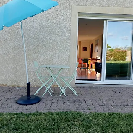 Feriehus Grand Studio Entierement Privatif Avec Sa Piscine. *